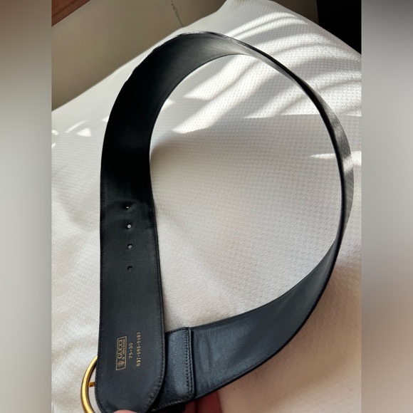 🔥GUCCI Womens Belt (size 75 or 30 waistline) - Picture 11 of 17